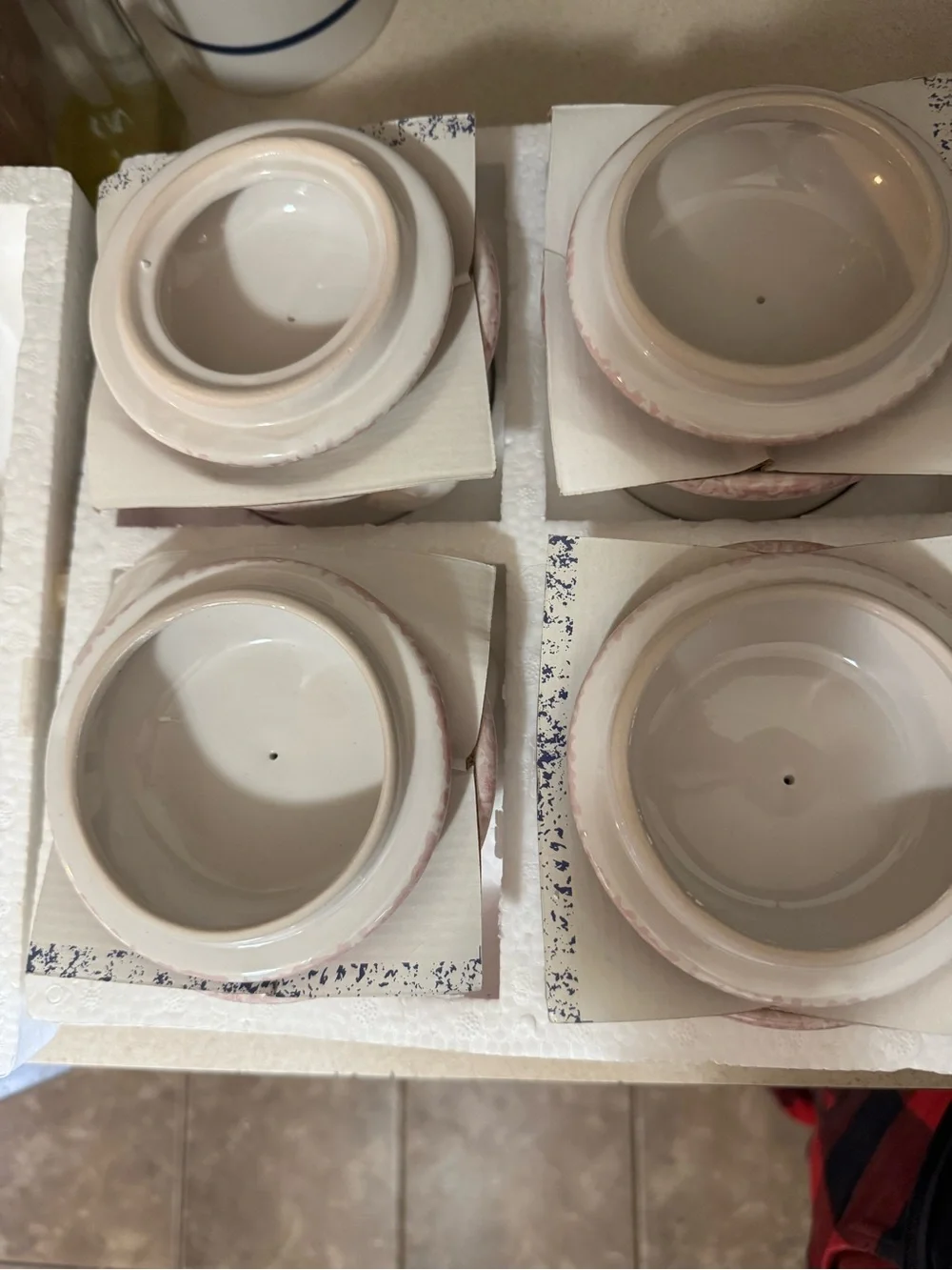 ABC Distributing Covered Soup Crocks Set - Mauve Heart Design